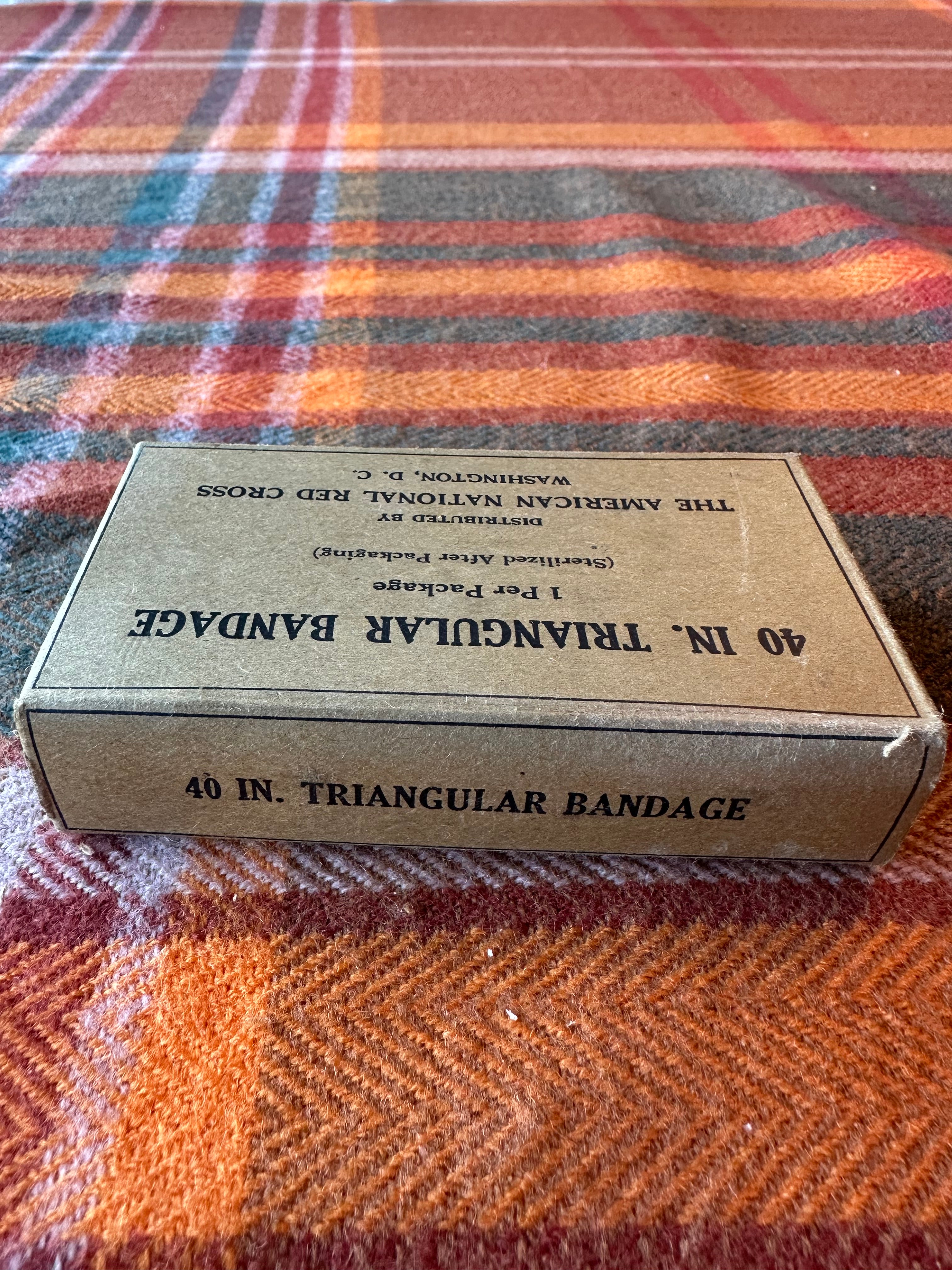 Vintage American National Red Cross 40" Triangular Bandage First Aid Box WWII Era