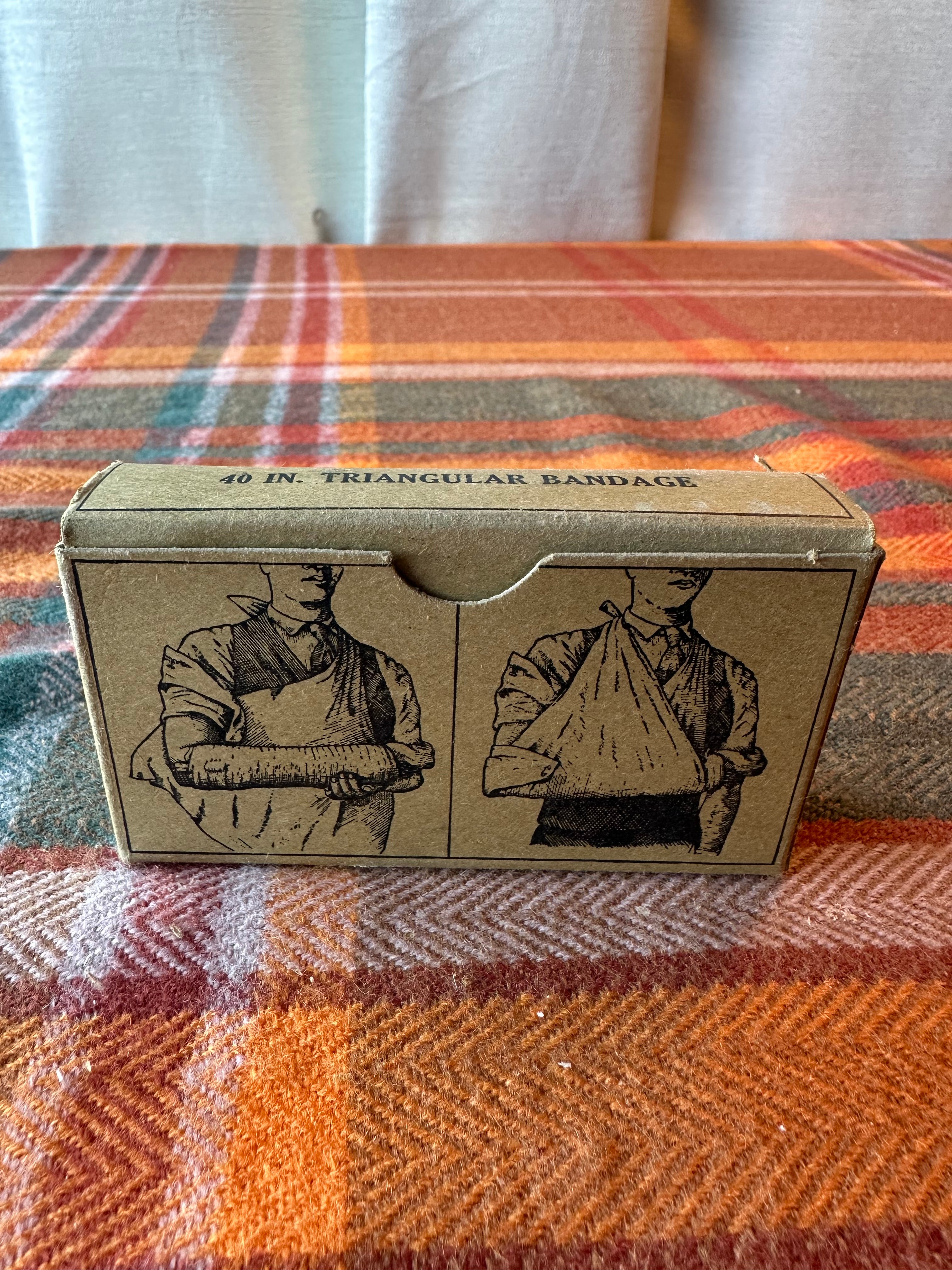 Vintage American National Red Cross 40" Triangular Bandage First Aid Box WWII Era