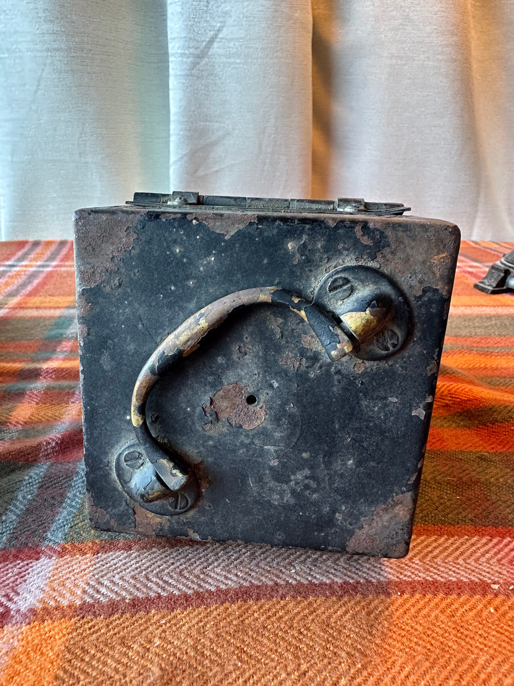 Vintage WWII Aircraft Altimeter in Original Carry Case | U.S. Army Air Forces | Aviation Cockpit Instrument